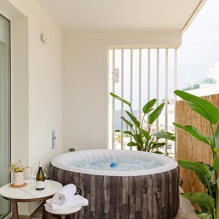 Apulialux Seaview Prestige Apt / Jacuzzi + Parking Apartamento Polignano a Mare Exterior foto