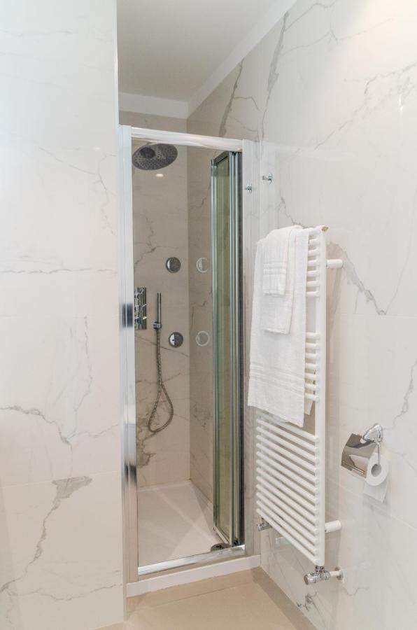 Apulialux Seaview Prestige Apt / Jacuzzi + Parking Apartamento Polignano a Mare Exterior foto